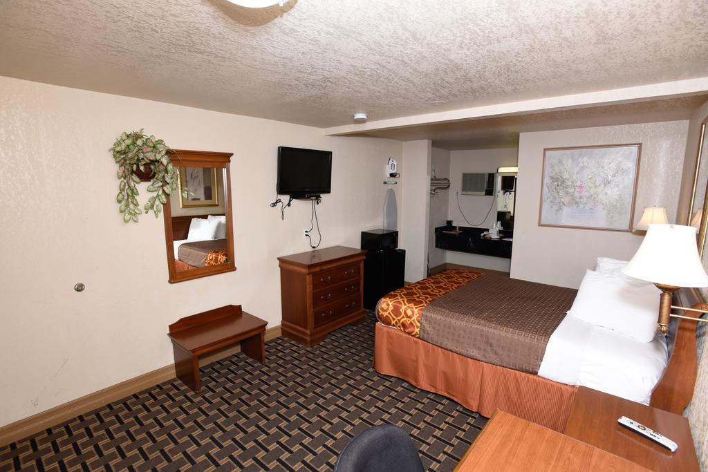 Best Budget Inn Anaheim Exterior photo